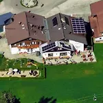Landgasthof Schuster * Nesselwängle