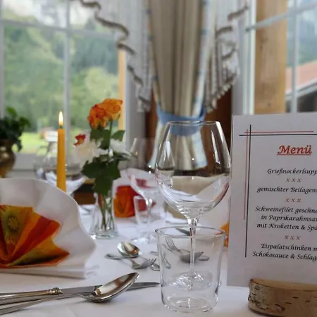 Landgasthof Schuster *