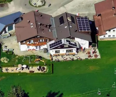 Landgasthof Schuster * Nesselwängle