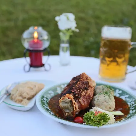 Landgasthof Schuster *